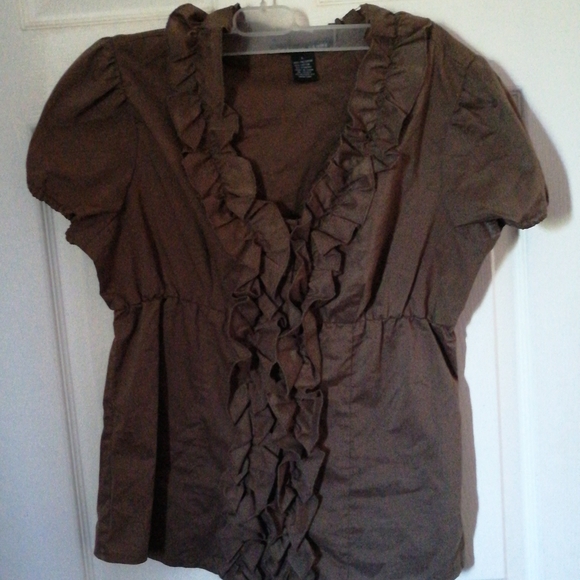 Top - Picture 2 of 3